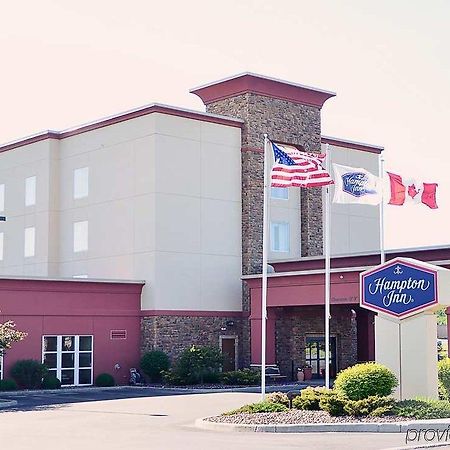 Hampton Inn Вотертаун Екстер'єр фото