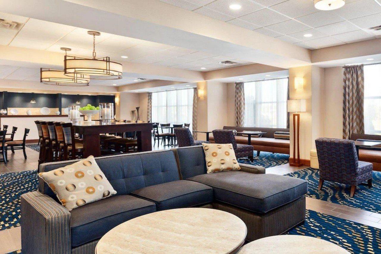 Hampton Inn Вотертаун Екстер'єр фото