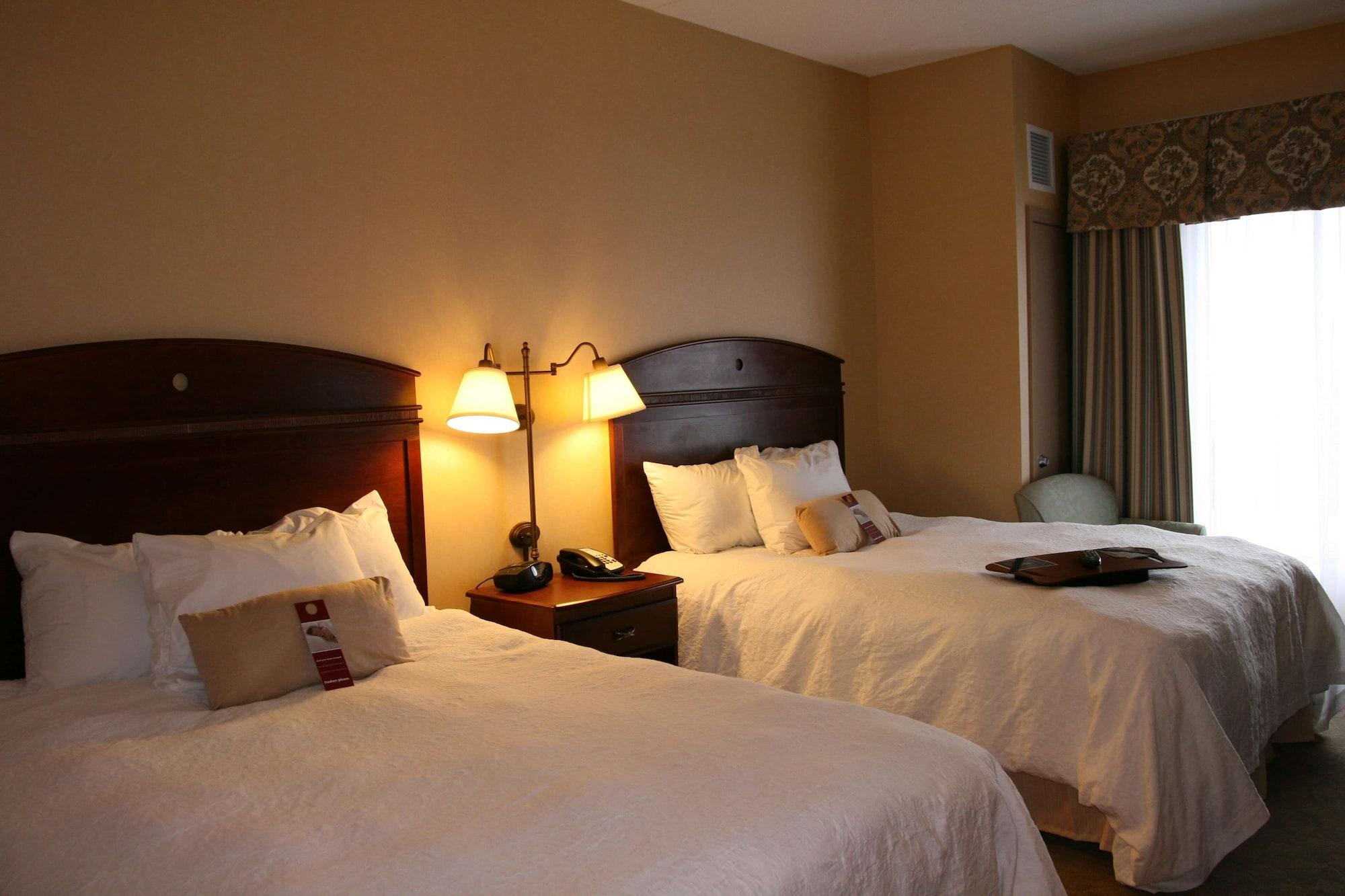 Hampton Inn Вотертаун Номер фото