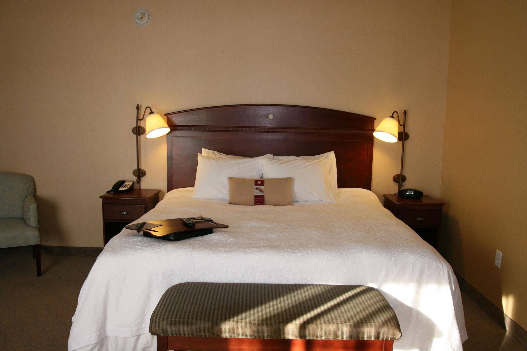 Hampton Inn Вотертаун Екстер'єр фото