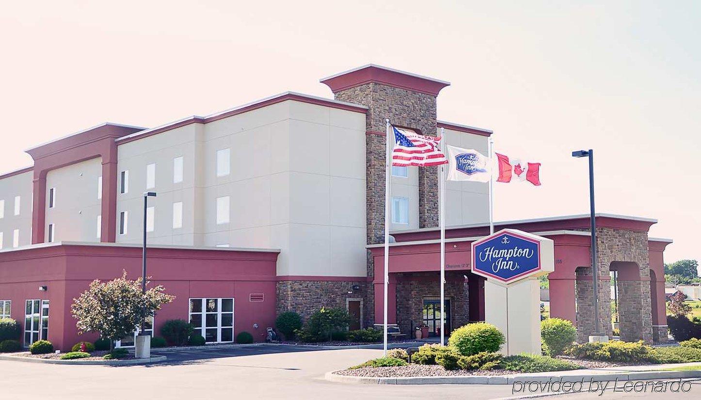 Hampton Inn Вотертаун Екстер'єр фото