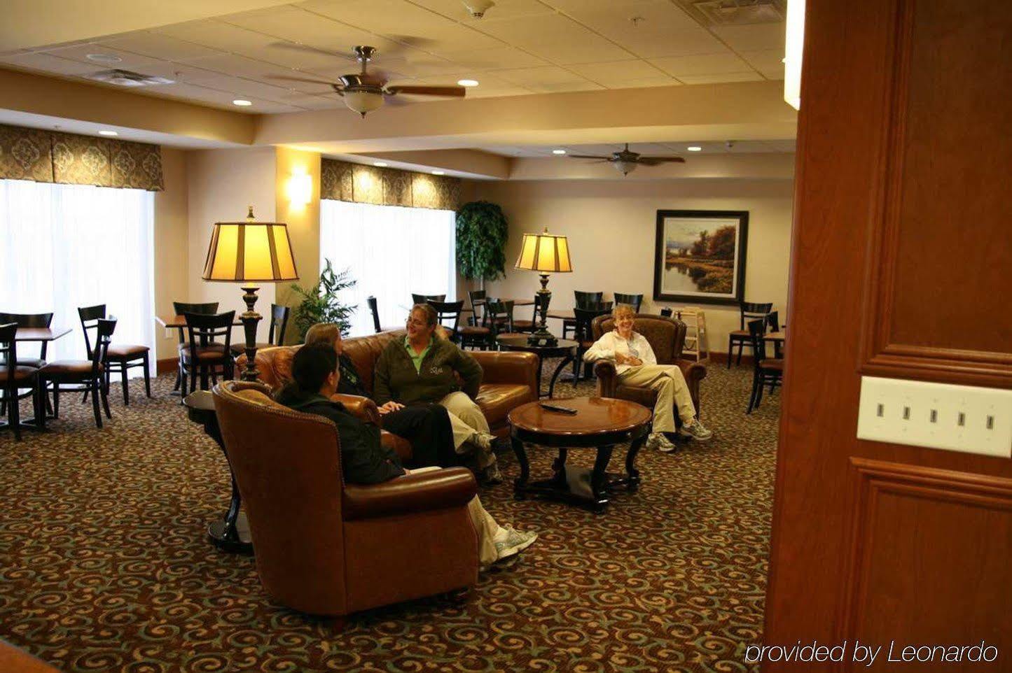 Hampton Inn Вотертаун Інтер'єр фото